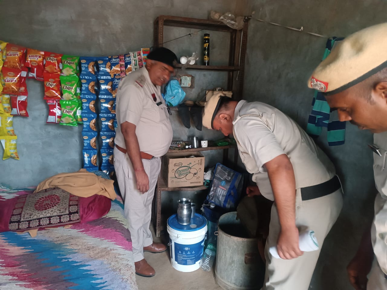 Hansi Police attacks criminals, nabs 12 accused involved in various crimes